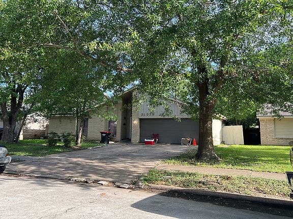 2nd image of 21326 Park Run Dr