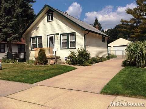 1st image of 21917 Pleasant St