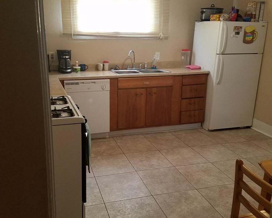 1st image of 719 Hodge St