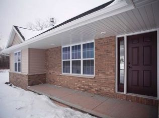 2417 Hidden Winds Ln, Howard, WI 54303