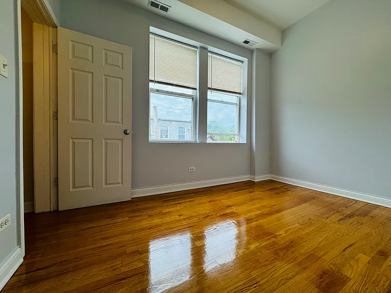 713 S Aberdeen St #3F — Photo 9