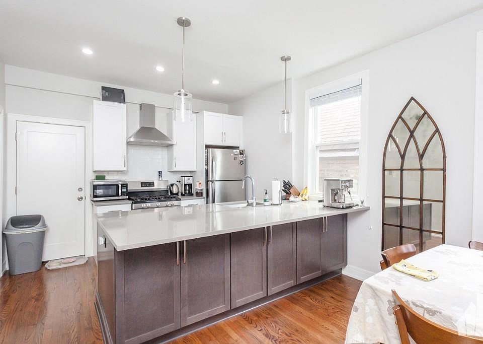 1st image of 2045 N Wolcott Ave