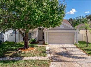 18133 Leafwood Cir, Lutz, FL 33558
