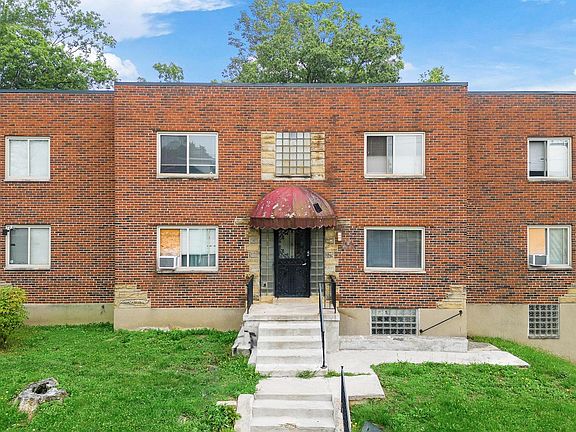 3rd image of 117 Elizabeth St #1