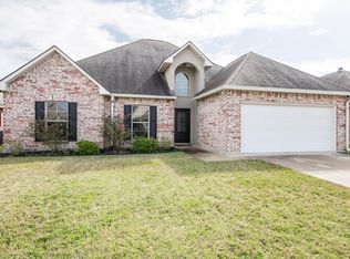 102 Still Meadow Dr, Rayne, LA 70578