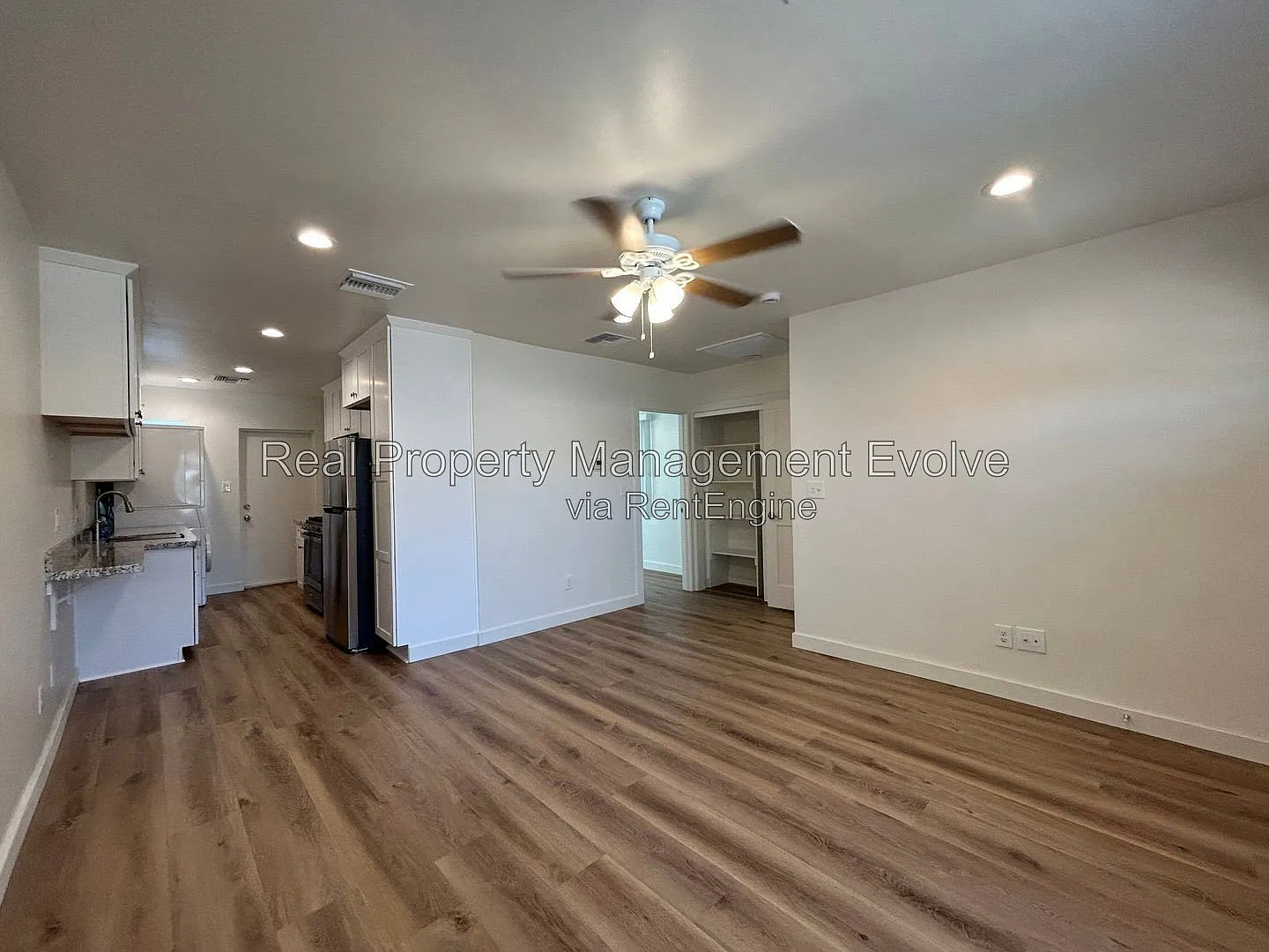 1 bed, 1.0 bath, 550 sqft, $1,145 — Photo 4