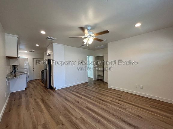 4th image of 338 W Highland Ave #4