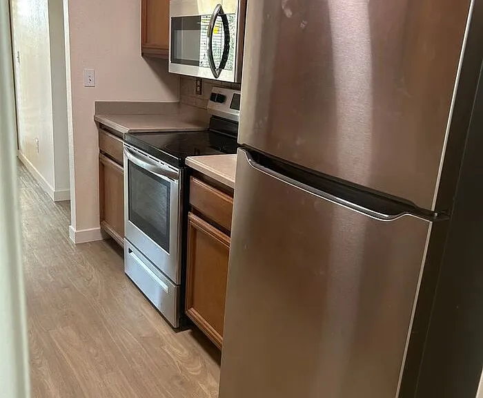 1136 E Villa Rita Dr — Photo 3