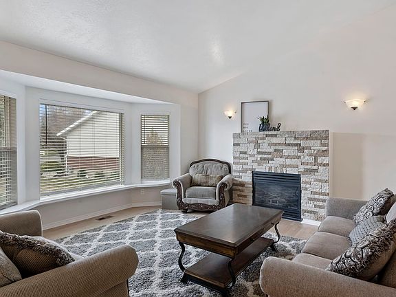3rd image of 3928 W Red Tail Dr