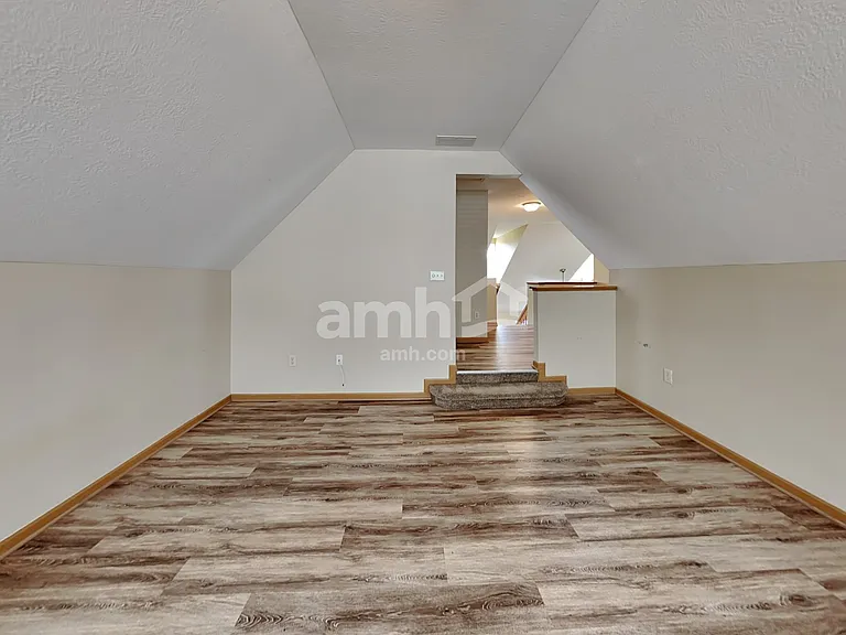 7194 Winterbek Ave — Photo 11