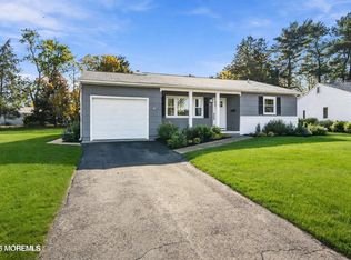 24 Chancellor Court, Toms River, NJ 08757