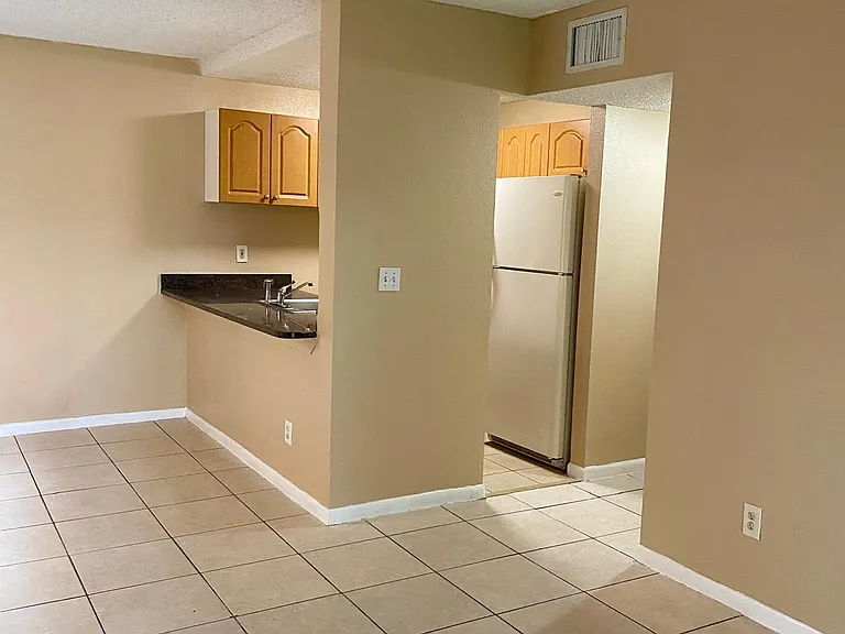 6021 10th Ave N #112 — Photo 7