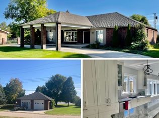 1019 21st St, Gothenburg, NE 69138