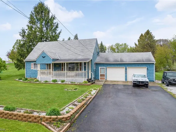 6133 Highton St SW, Navarre, OH 44662