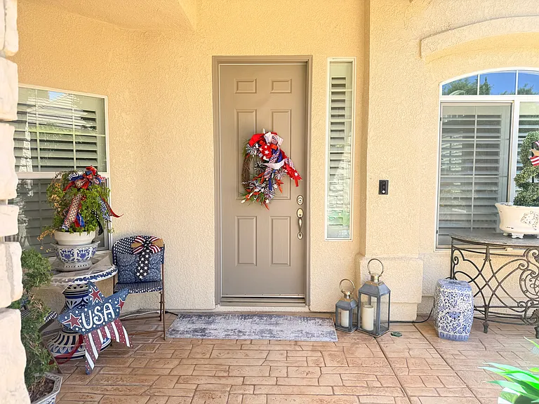 1140 E Sawgrass Ave — Photo 3