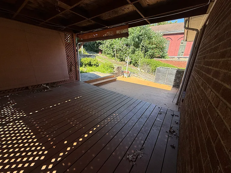 41 E Sunbury St — Photo 25