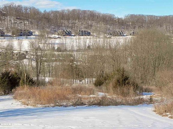 4th image of 462 Territory Dr