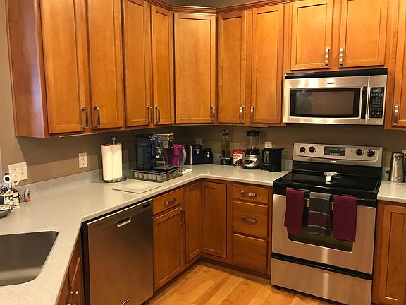 2nd image of 3475 Cherry Ln Unit C