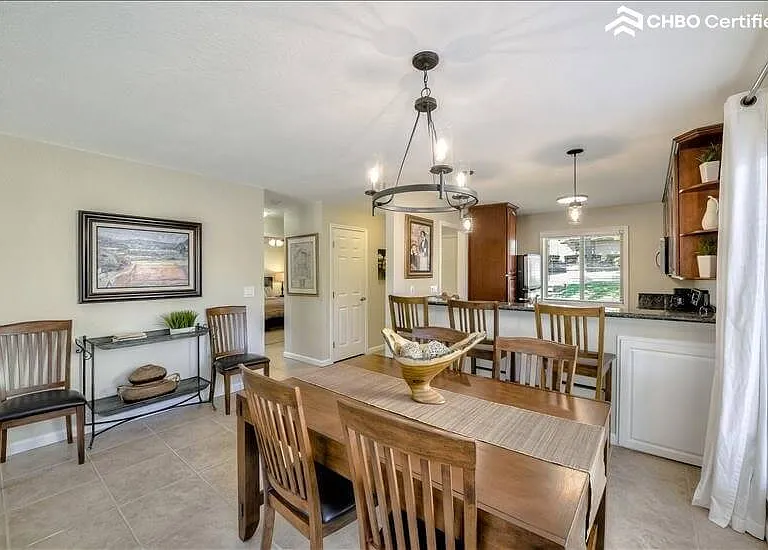3911 Hills Ct — Photo 16