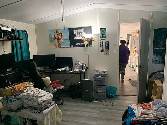 5th image of 7569 Thelma Way