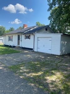 2200 Harmon St NE, Canton, OH, 44705