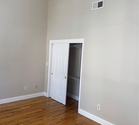 3rd image of 3177 Wissman Ave Unit 2