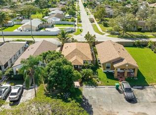 12216 SW 203rd Ter #R, Miami, FL 33177