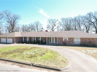 108 Roberts Loop, Roland, OK 74954