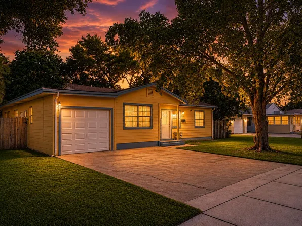 713 NE 35th Street, Oakland Park, FL 33334