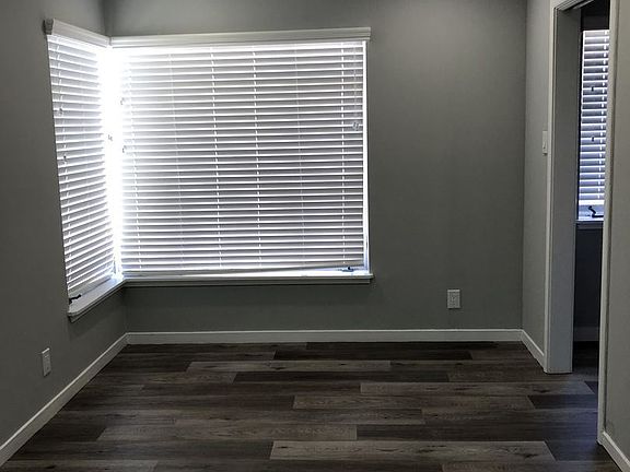 5th image of 440 Angus Ave W #3