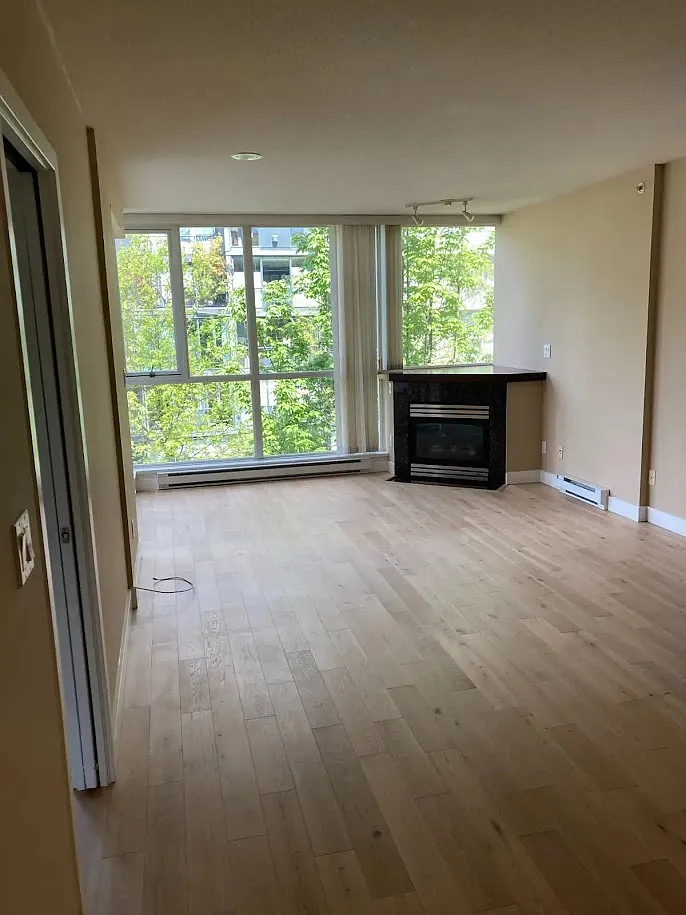 2 bed, 1000 sqft, $4,400 — Photo 2