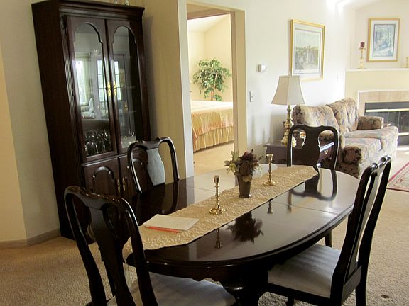 Room for formal dining