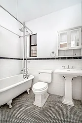 Rented by Akelius Real Estate Management