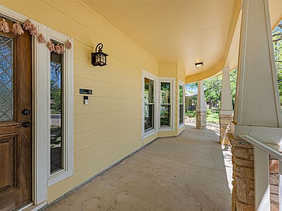 3rd image of 507 Tumlinson Fort Dr