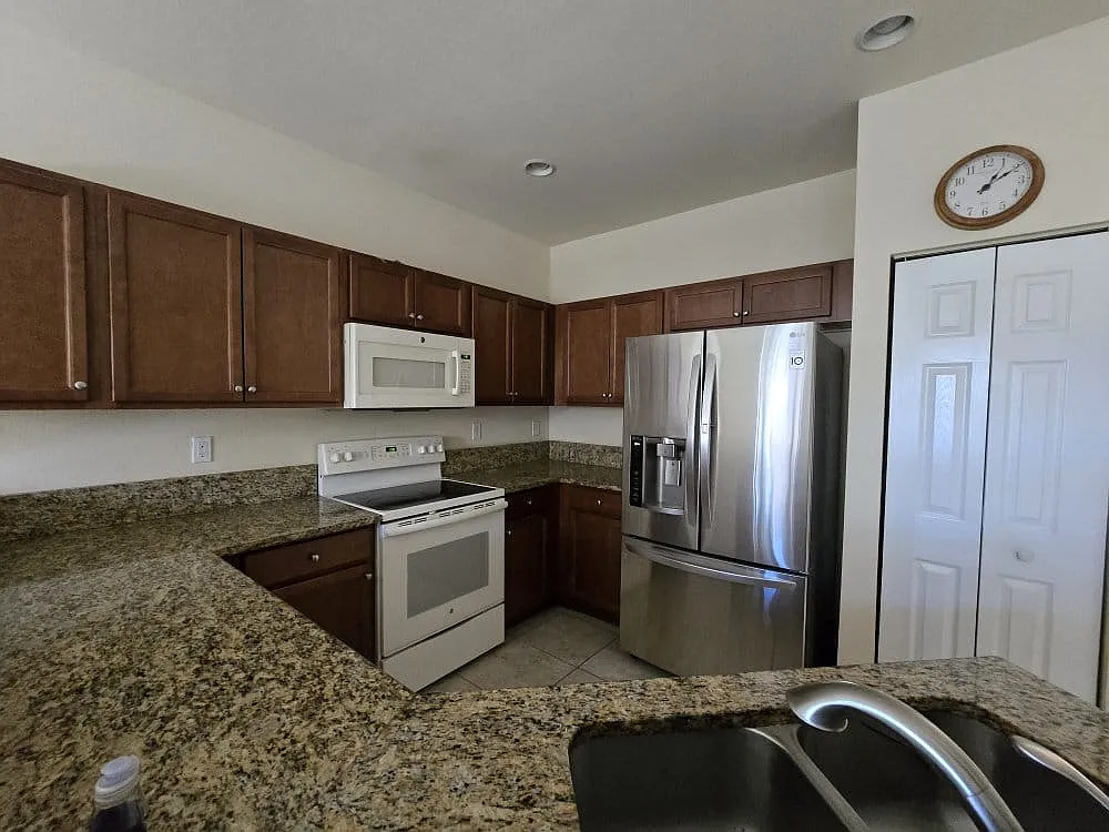 3 bed, 2.5 bath, 1680 sqft, $2,800 — Photo 3