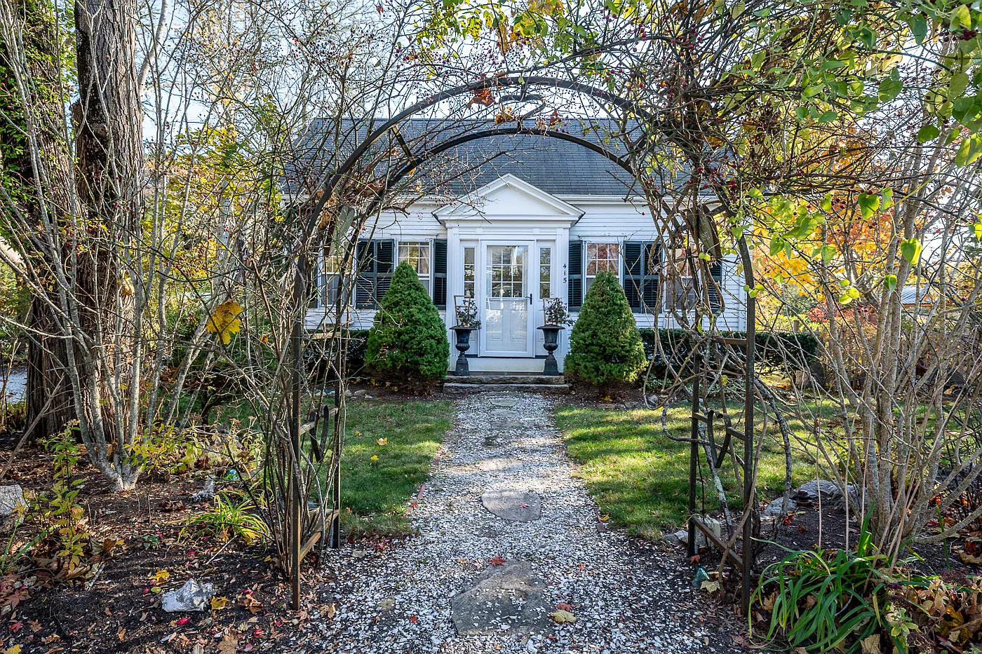 4 bed, 1786 sqft, $3,800 — Photo 3