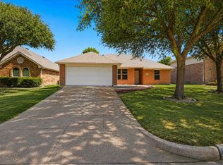 5424 Appalachian Way, Fort Worth, TX 76123
