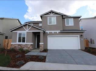 2224 S Crumal St, Visalia, CA