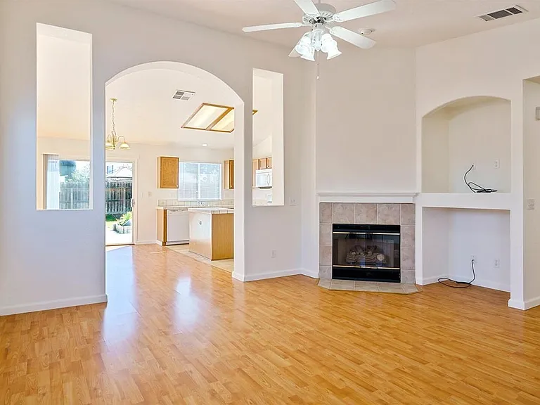 4612 Ews Woods Blvd — Photo 10