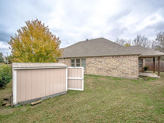 2nd image of 6076 Cedar Glen Dr