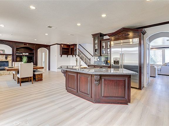 3rd image of 8034 Palm View Ln