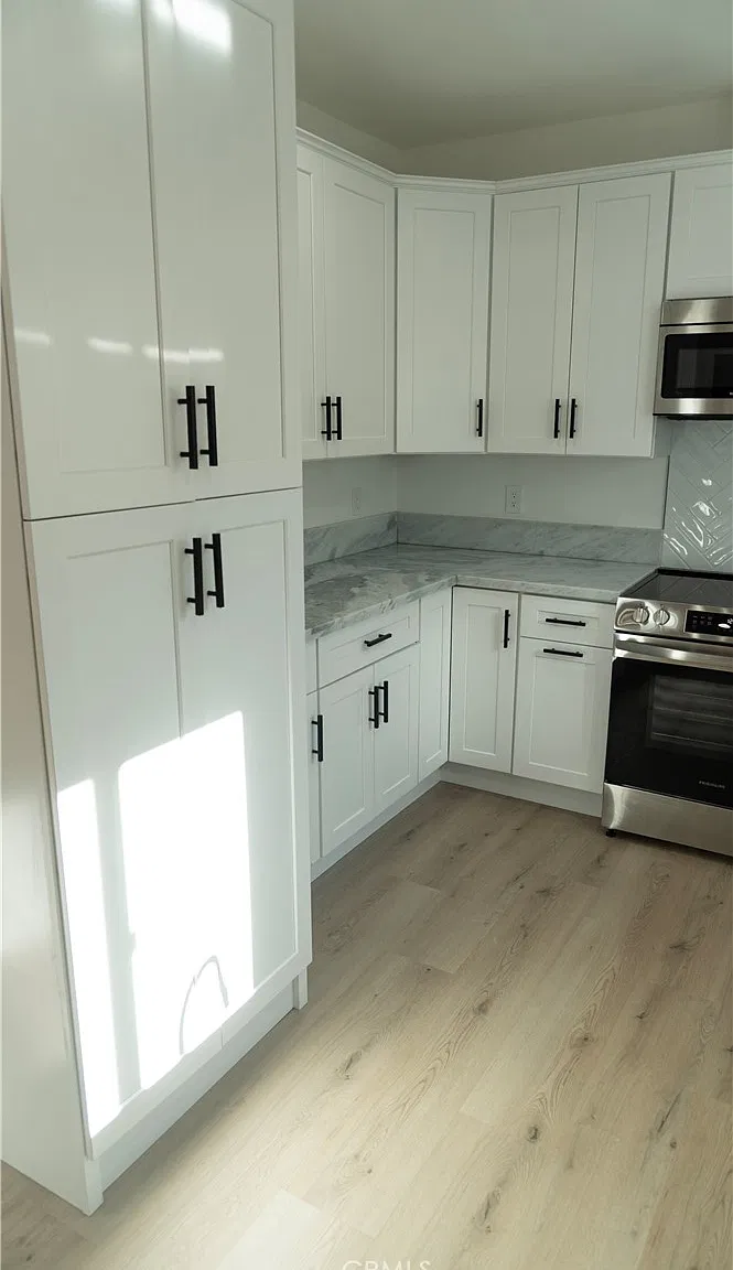 1 bed, 528 sqft, $1,999 — Photo 3