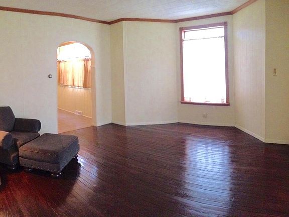 5th image of 151 W Dorrance St