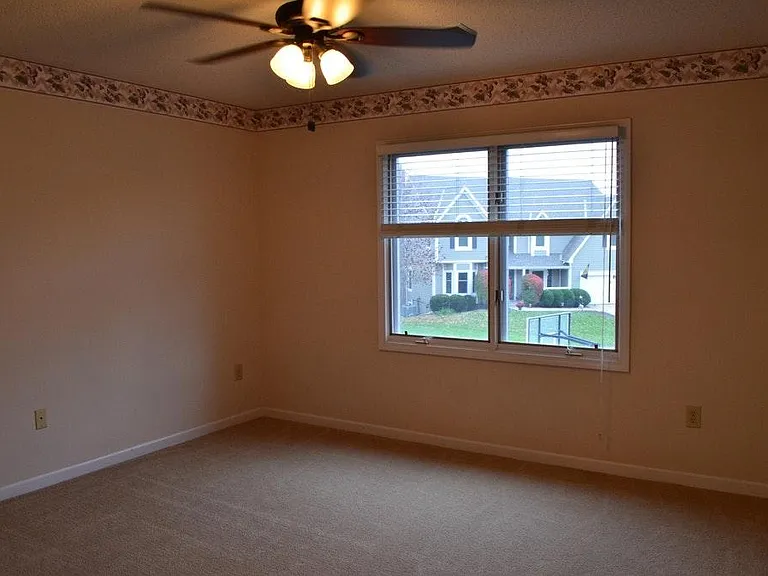 5148 W 127th Ter — Photo 11