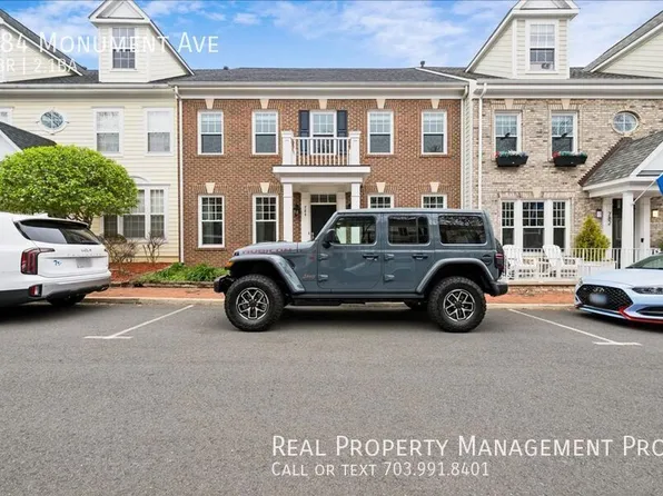 784 Monument Ave, Woodbridge, VA 22191