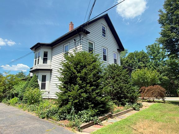 4th image of 292 N Main St