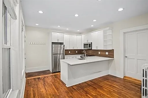 2 bed, 1.0 bath, 1246 sqft, $2,700 — Photo 4