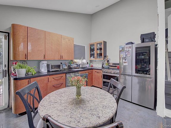 2nd image of 4 Seneca Drive