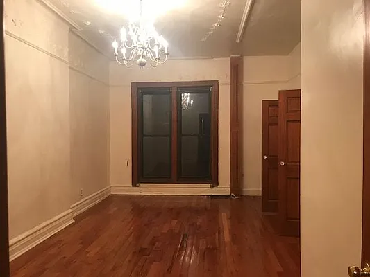 Rented by Perry Associates NYC Inc | media 4