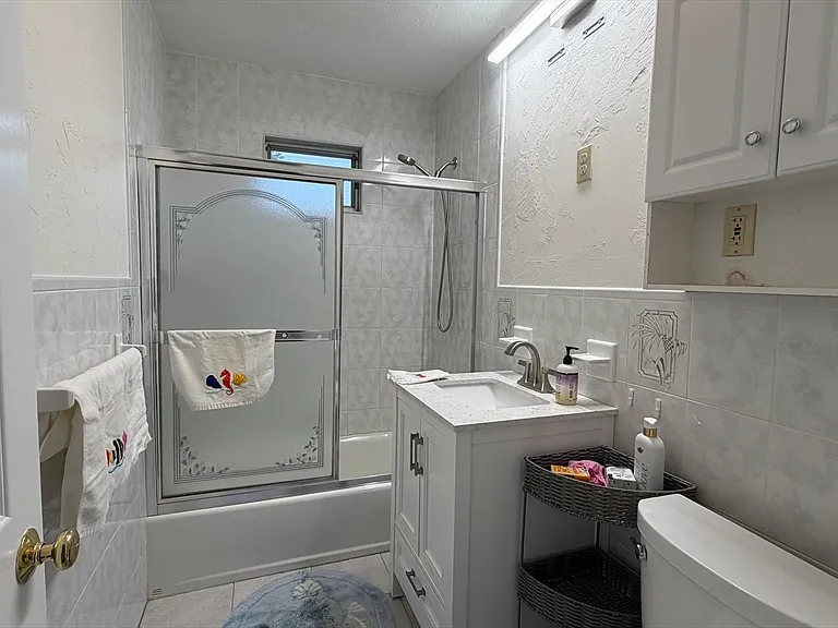 3 Jonathan St #1 — Photo 6